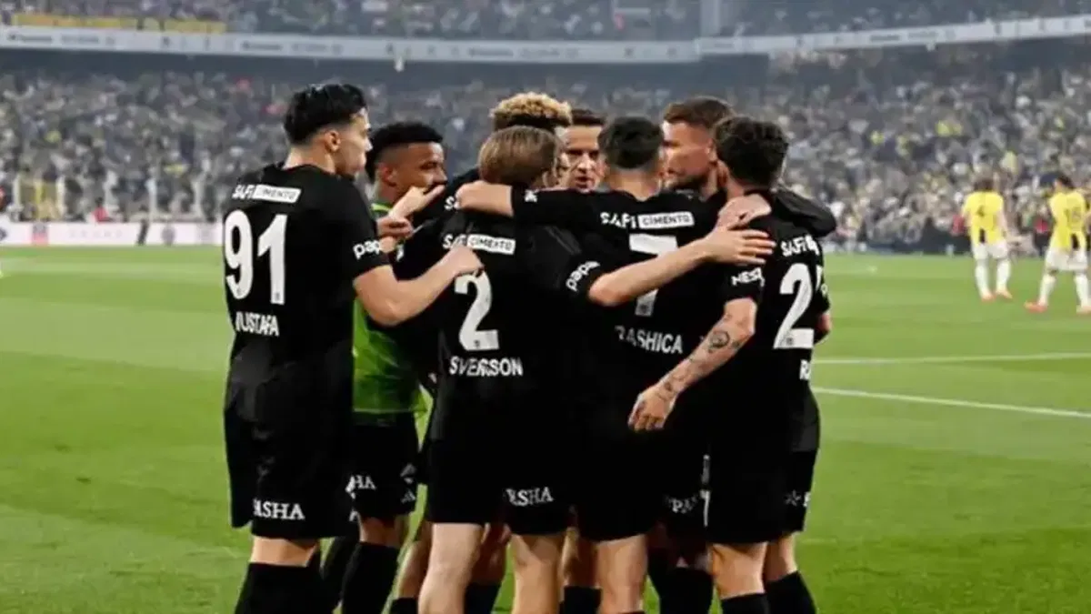 Fenerbahçe 0-1 Beşiktaş (Maç Sonucu) Kartal Kadıköy'de Fener'i yıktı!