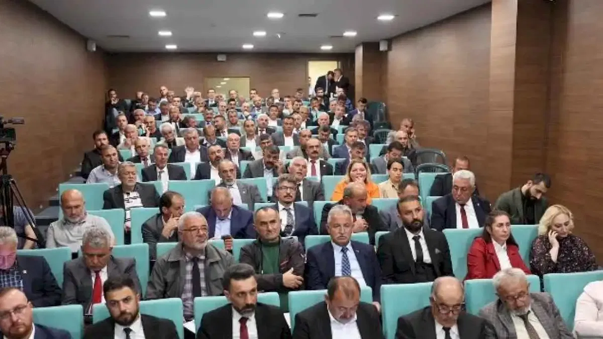 Başkan Çolakbayrakdar, muhtarlarla bir araya geldi