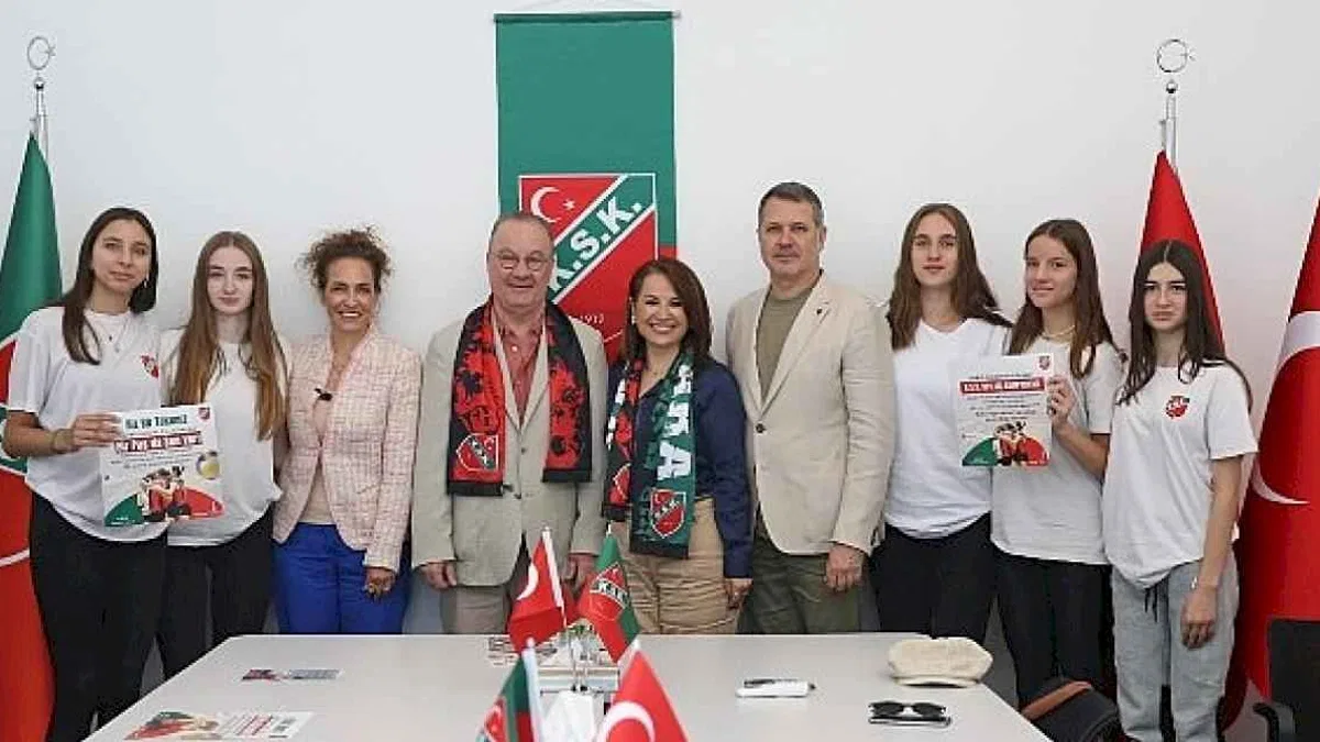 Karşıyaka'dan Türkiye'ye örnek iş birliği: HPV Aşı Kampanyası başlıyor!
