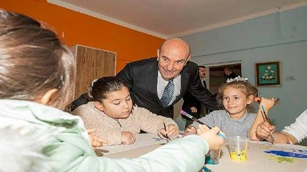 Başkan Soyer Gürçeşme'de yatırımları inceledi