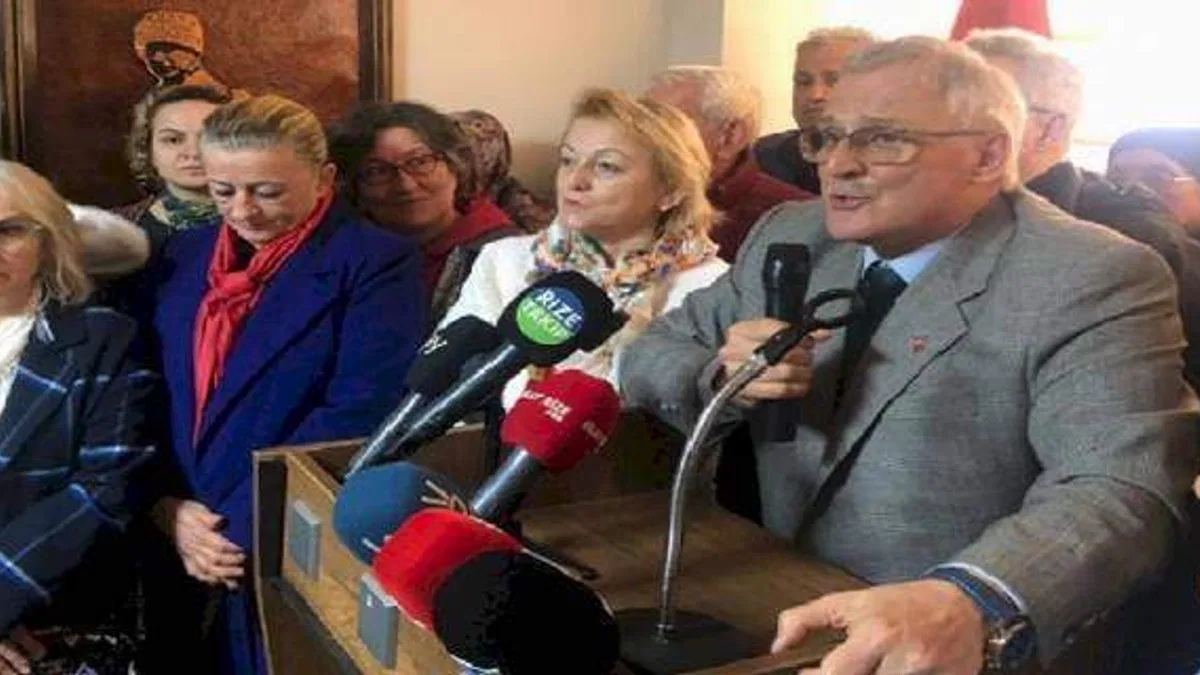 Rize'de eğitimci Bıyık, CHP'den aday adaylığını açıkladı