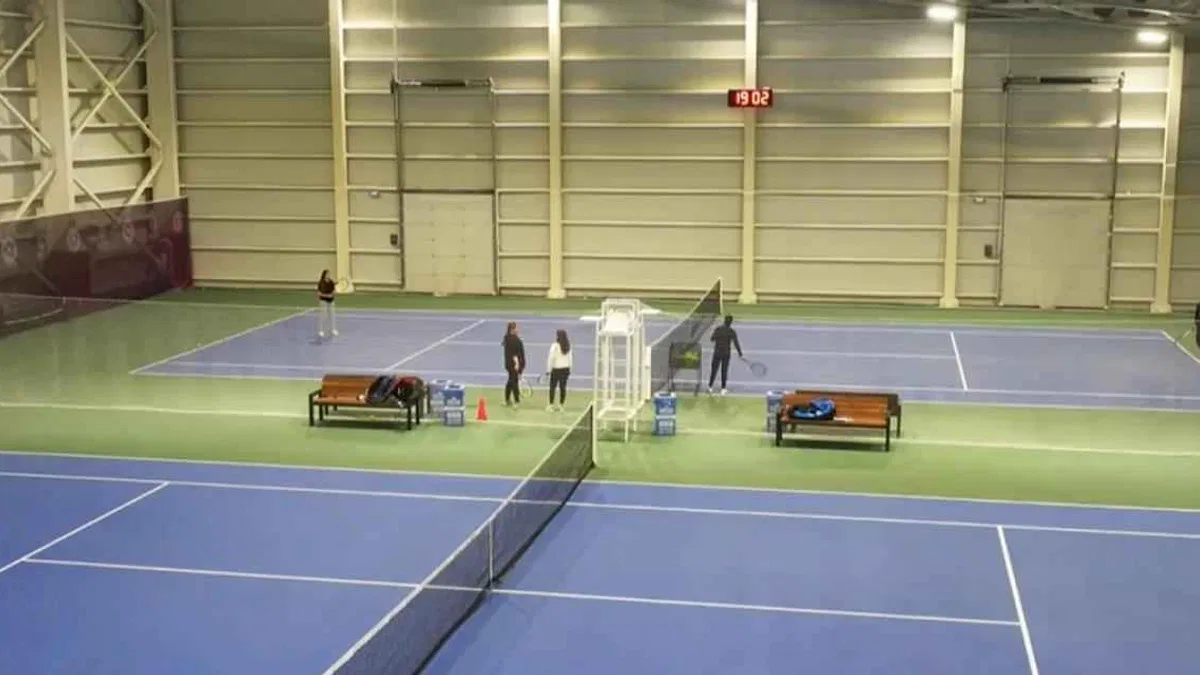 Konya Karatay'da 19 Mayıs kapsamında ödüllü tenis turnuvası