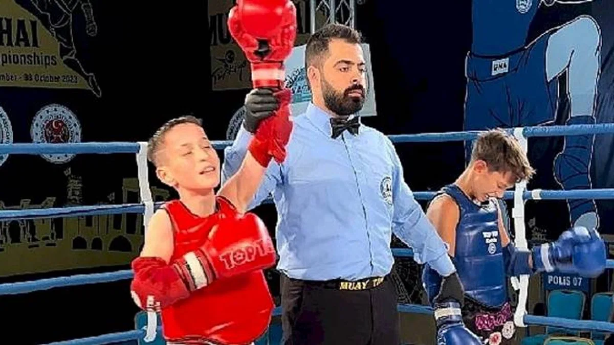 Canikli Sporcular Dünya Şampiyonası'nda Zirveye Koşuyor