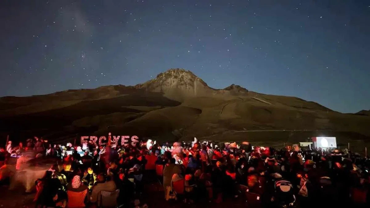 Kayseri Büyükşehir gökyüzü tutkunlarını Erciyes'te buluşturacak