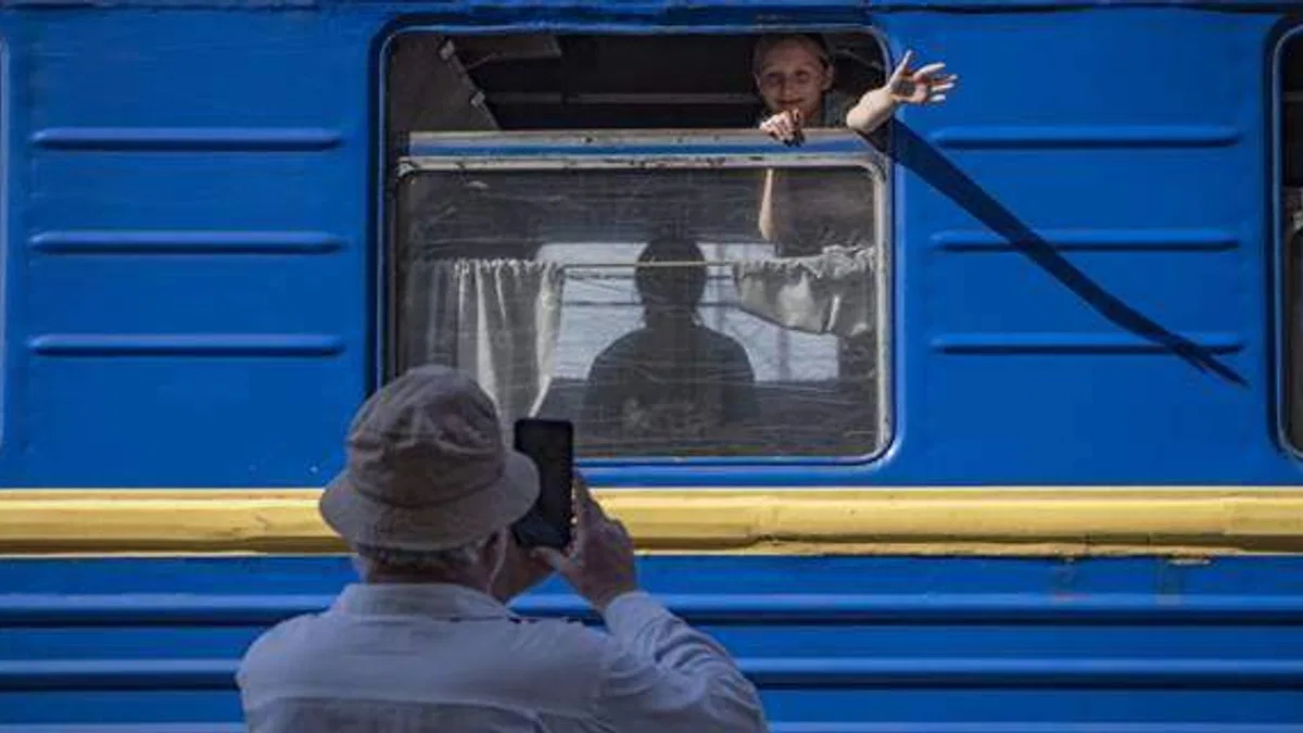 Ukrayna'da Donetsk bölgesindeki insanların tahliye noktası: Pokrovsk Tren İstasyonu