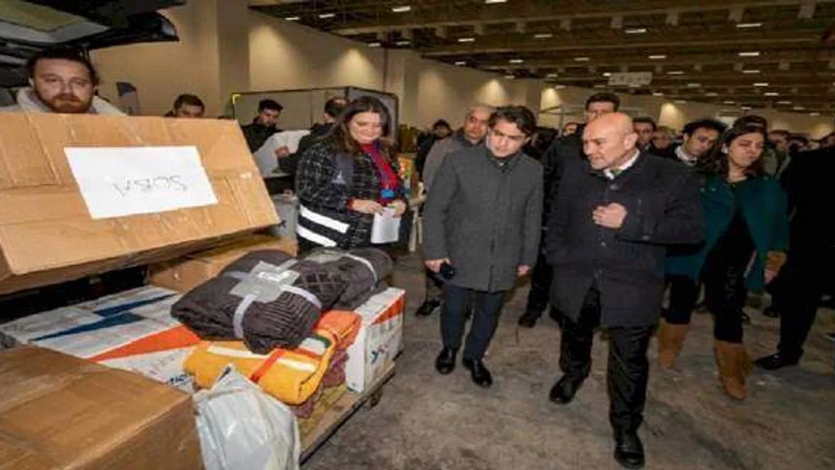 İzmir’den deprem bölgesine destek çığ gibi