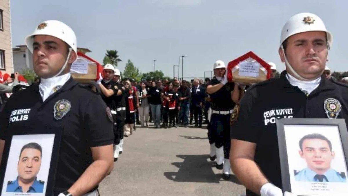Şehit polisler için tören düzenlendi