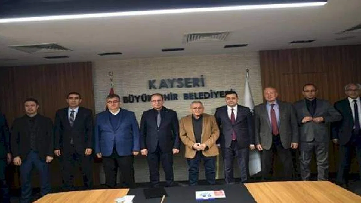 Memduh Büyükkılıç OSB yöneticileriyle buluştu