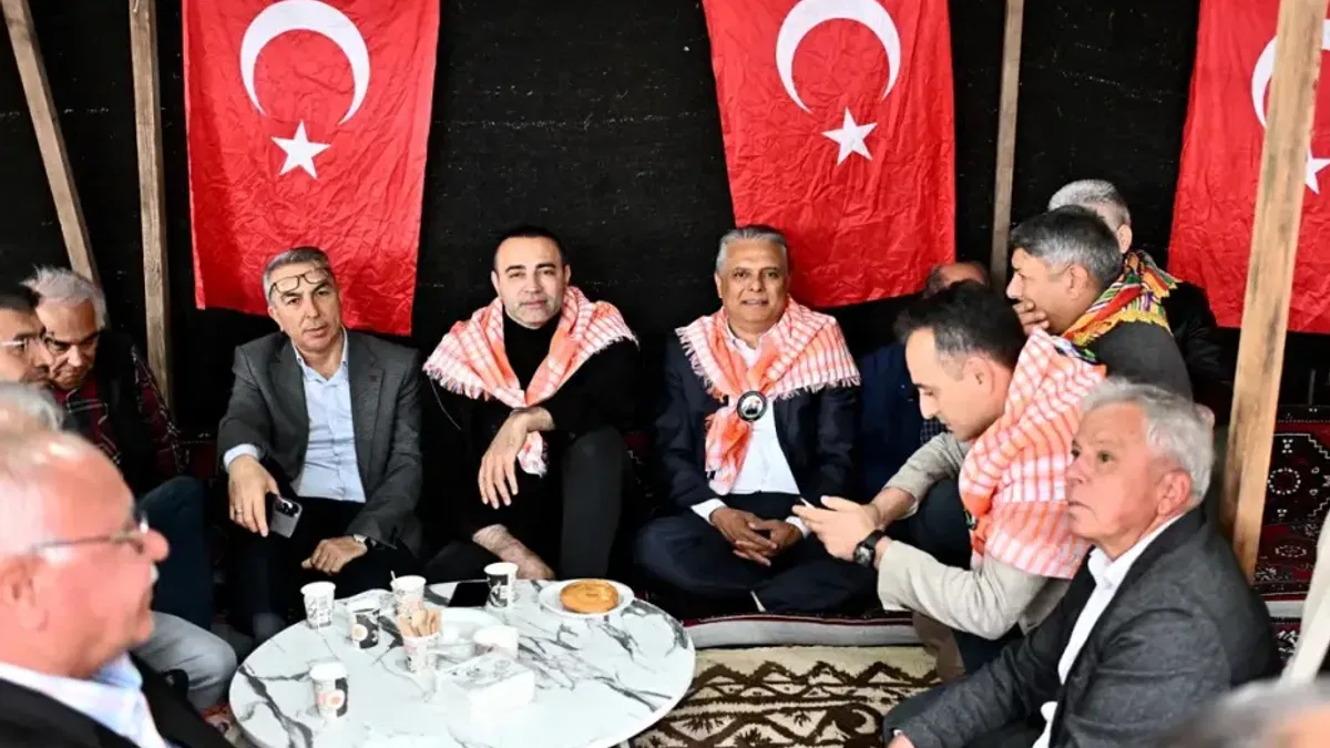 Antalya Muratpaşa'da Yörükler 'keşkek'te buluştu