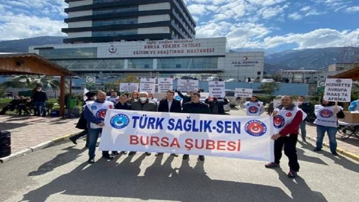 Bursa'da sendikalı sağlıkçılar: Kazanım yerine hezimet var!