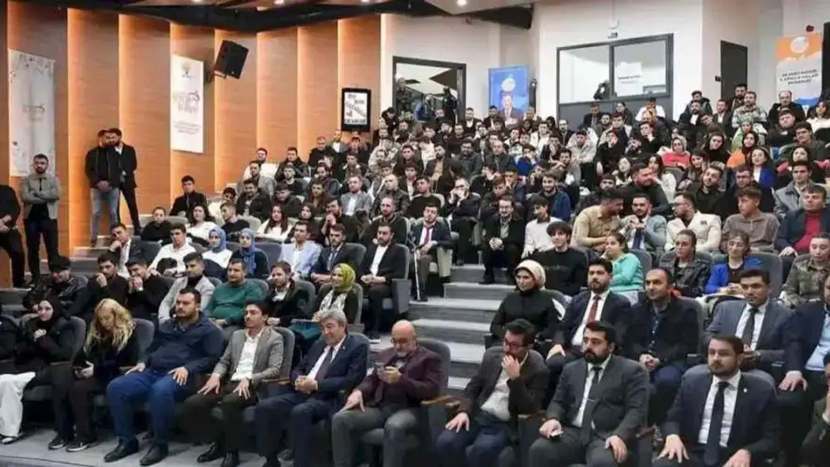 Kayserili gençlerle 'gelecek' buluşması