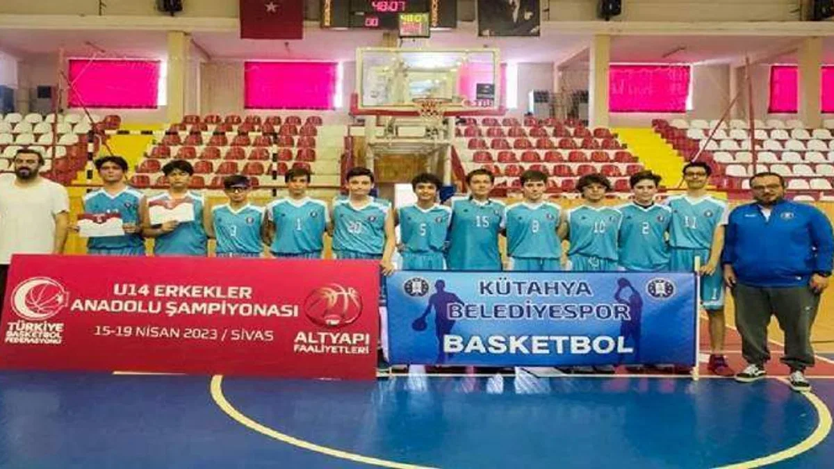 Genç basketbolculardan Türkiye başarısı
