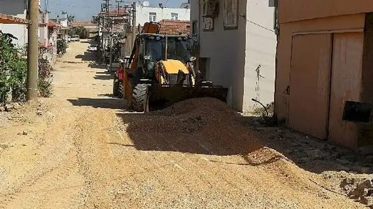 Serik'te iki mahallenin içme suyu hattı yenilendi
