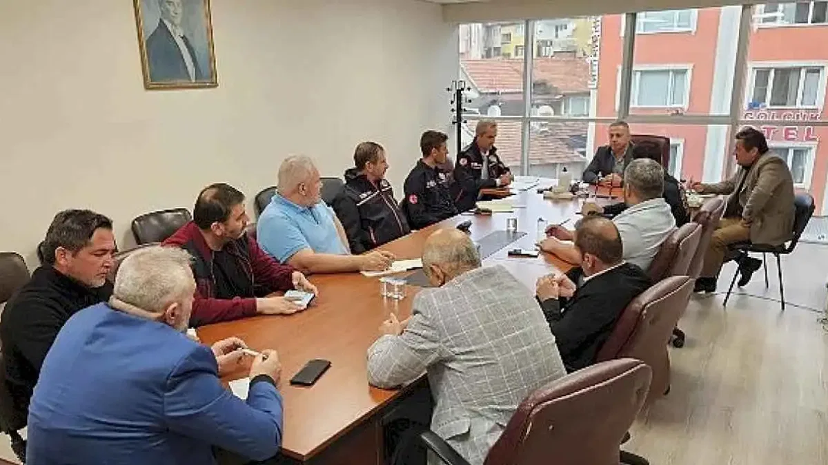 Gölcük Belediyesi Afet Koordinasyon Toplantısına ev sahipliği yaptı.