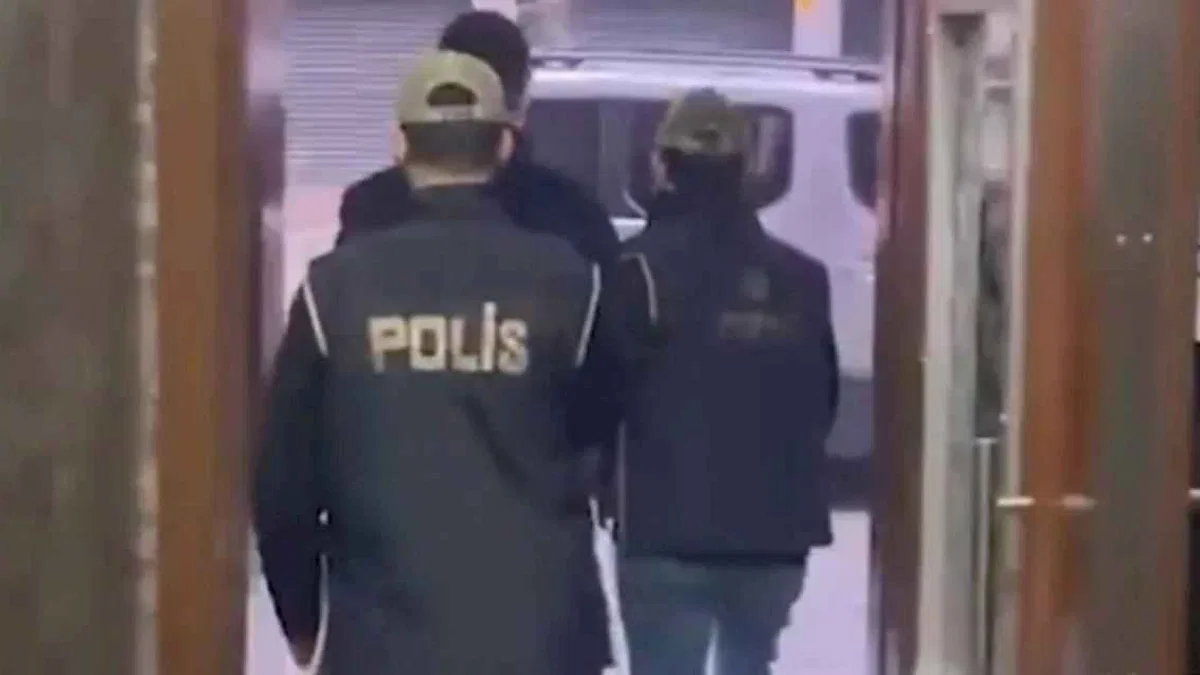 29 ilde FETÖ'ye 93 'Kıskaç'!