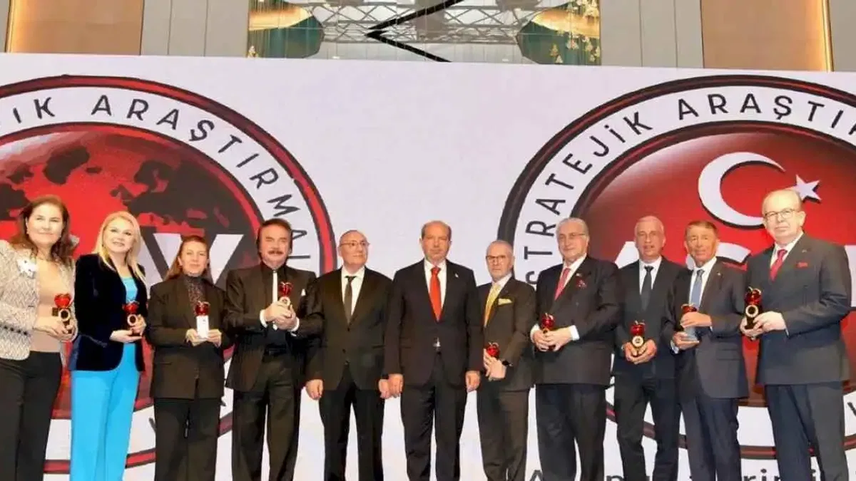 Kızıl Elma Ödülleri sahiplerini buldu