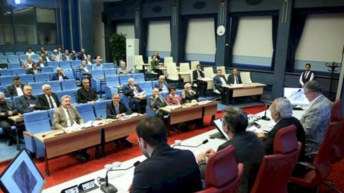 Yatırım rekortmeni Kayseri Büyükşehir'e ek bütçe