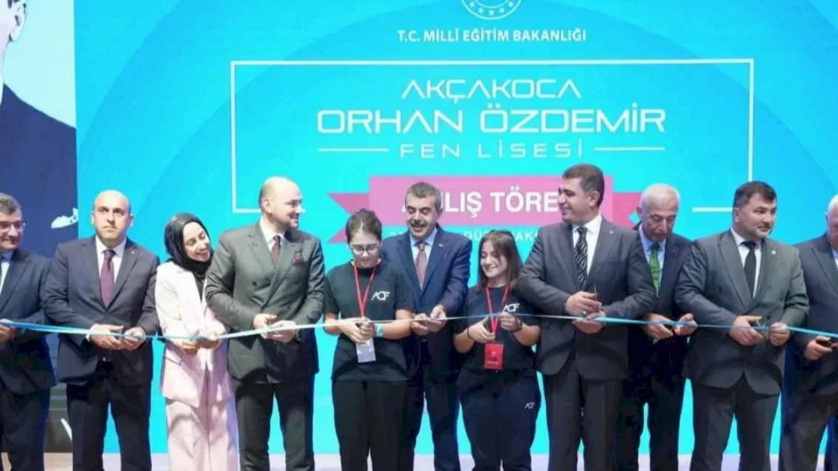 Bakan Tekin Düzce'den eğitim mesajı verdi...  Öğrenci sayılarımız uluslararası seviyede