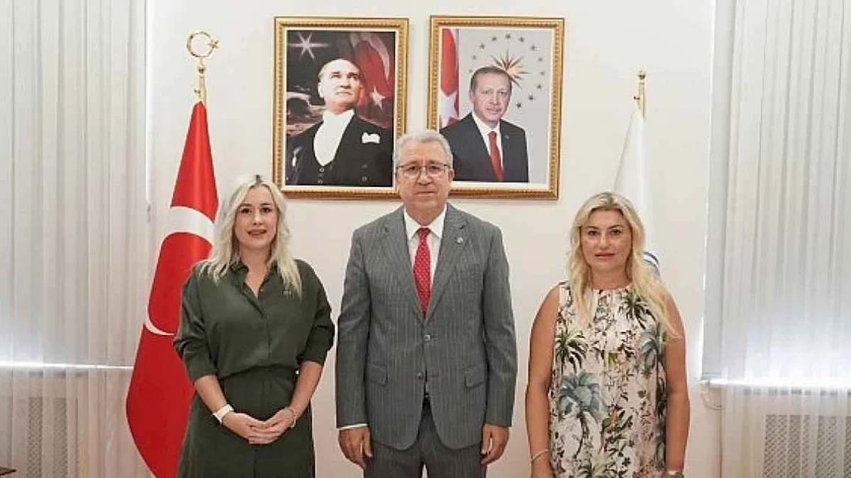Egeli akademisyenden Melisa bitkisini ilaç sektörüne kazandıracak proje