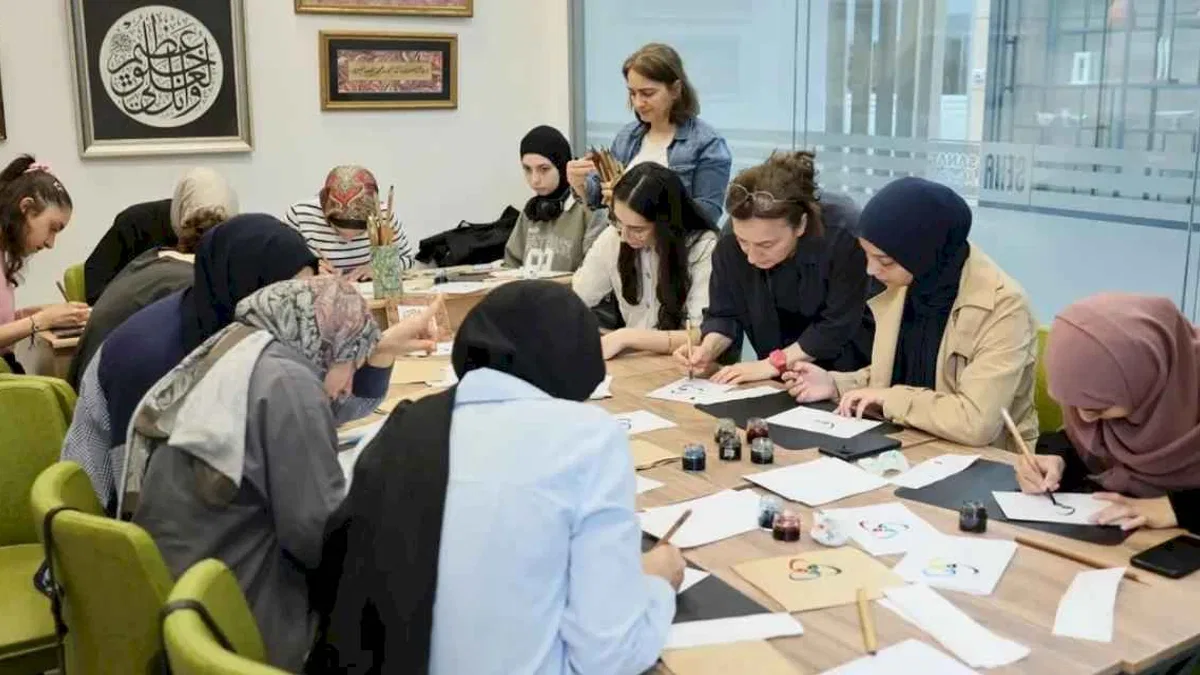 Kocaeli'de gençler sanatla buluştu