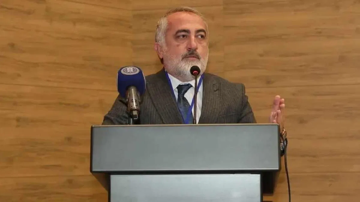 Kütahya Kent Konseyi'nde Bülent Cebeci güven tazeledi