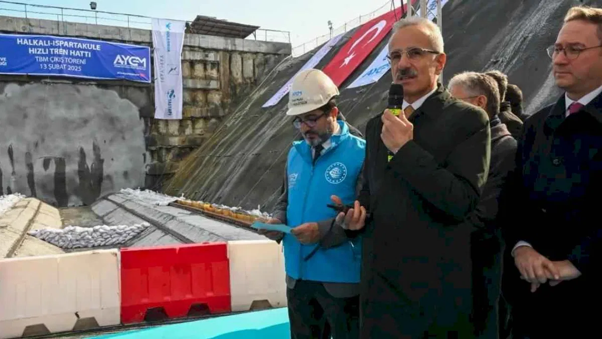 İstanbul'da 3,1 milyon daha raylı sisteme ulaşacak