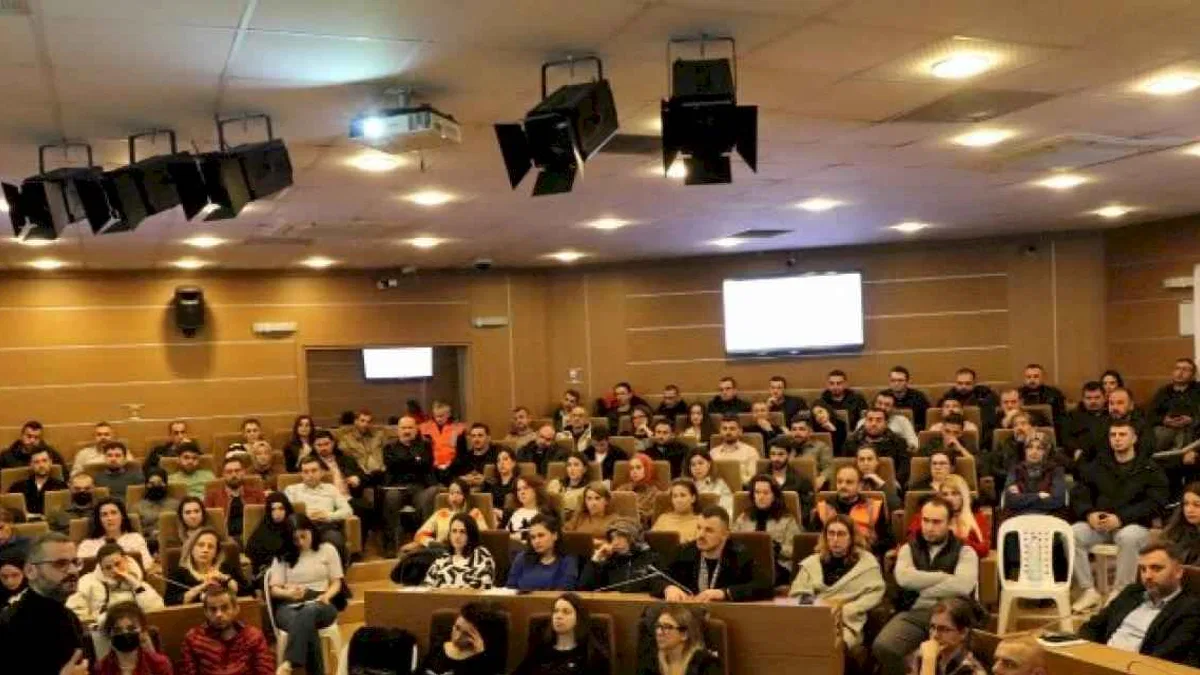 Kocaeli Büyükşehir Belediyesi personeline eğitim