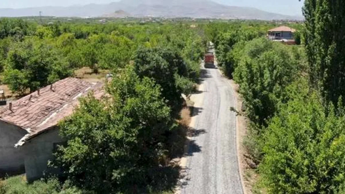 Malatya Büyükşehir Belediyesi Bahçelievler Mahallesi’nin yol sorununu çözdü