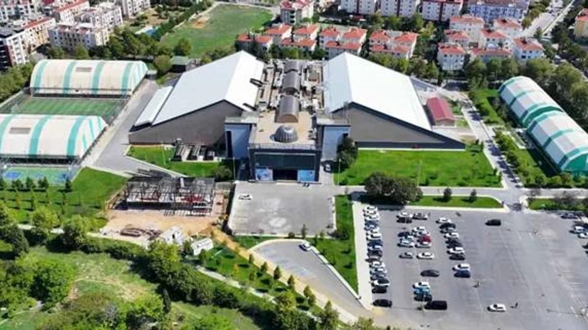 İstanbul Tuzla'da Kafkale Spor Kompleksi yenilendi