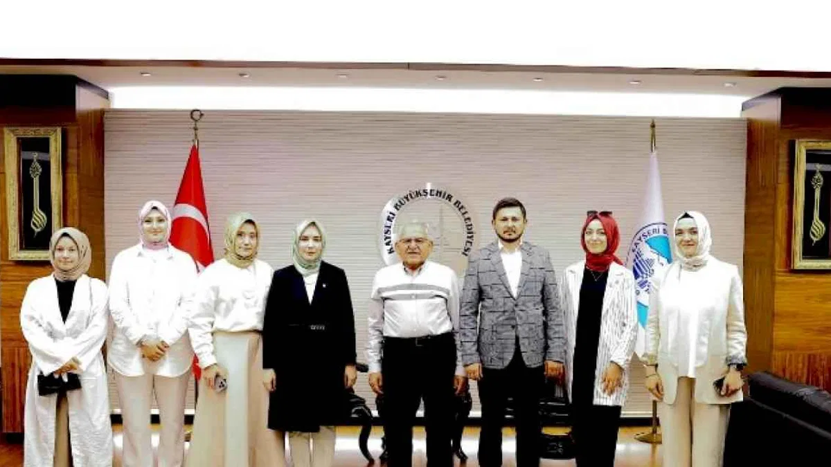 Başkan Büyükkılıç’a TÜGVA heyetinden ziyaret