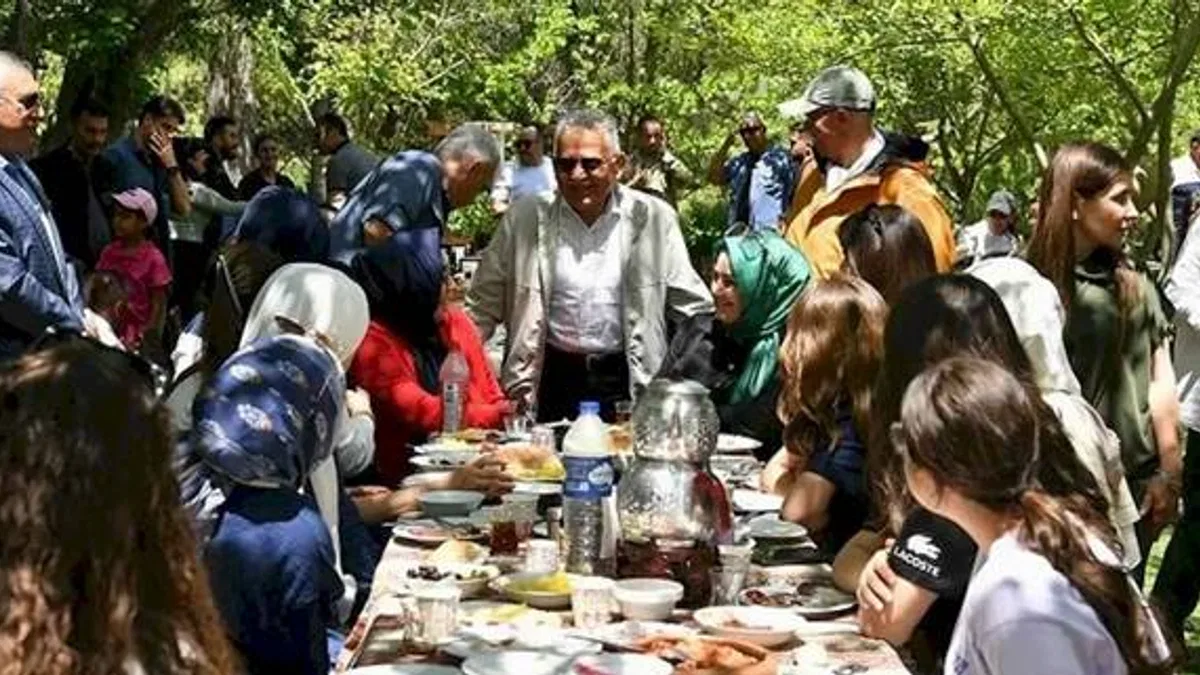 Kayseri protokolünden Soğanlı Vadisi çıkarması