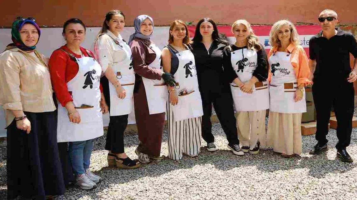 'Çöpte Bulduk' Gönüllülerine Yasemin Sakallıoğlu ve 7 Dönüşüm Uzmanı Kadın Destek Verdi