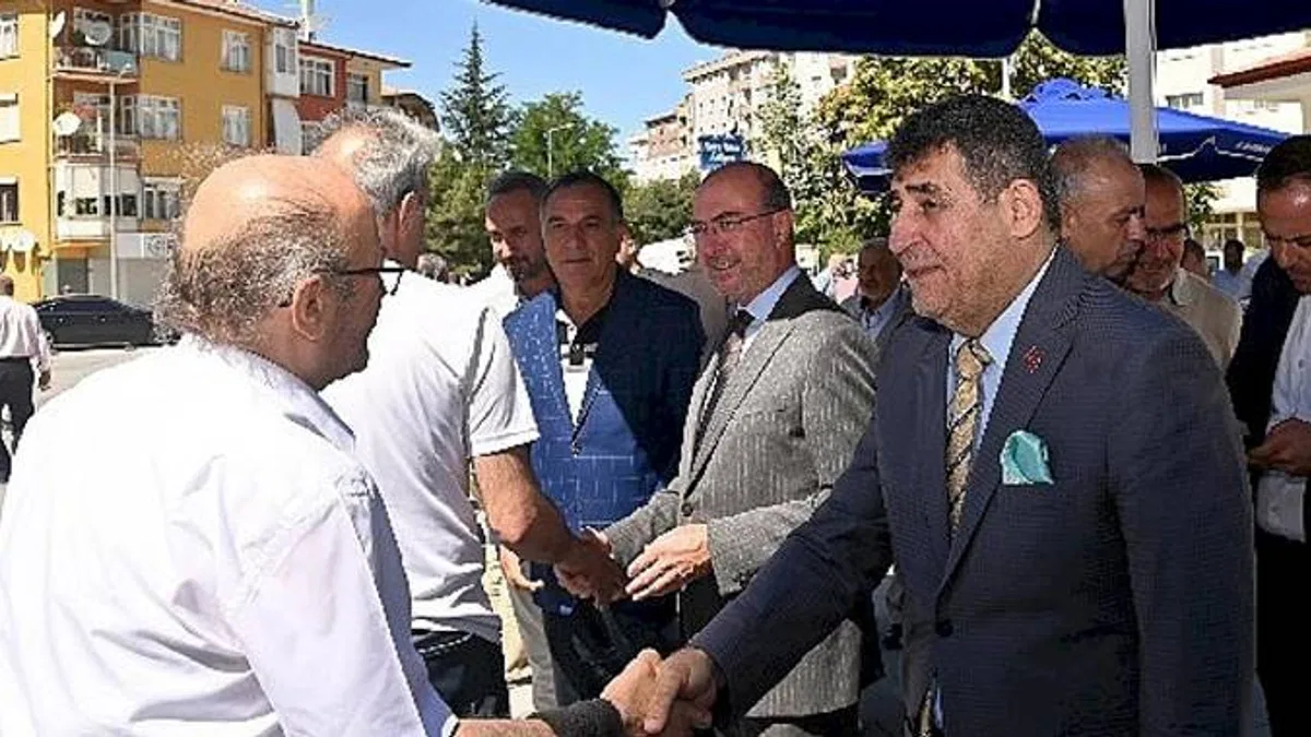 Başkan Pekyatırmacı Hacıkaymak Mahallesi'nde vatandaşlarla buluştu