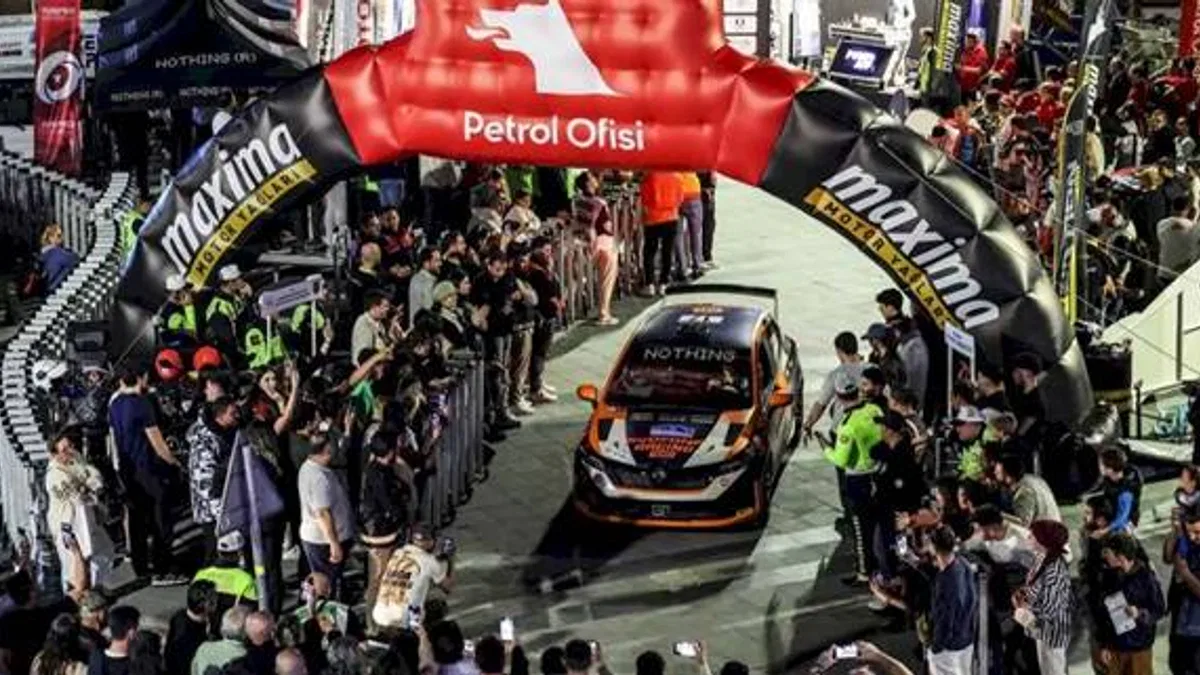 Rally Bodrum'da ünlüler ve gönüllüler renk kattı