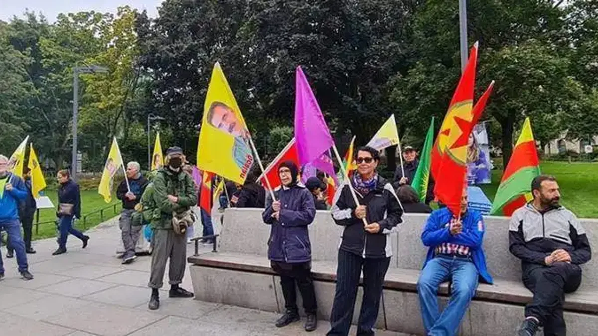 İsveç'te terör örgütü YPG/PKK yandaşları gösteri yaptı