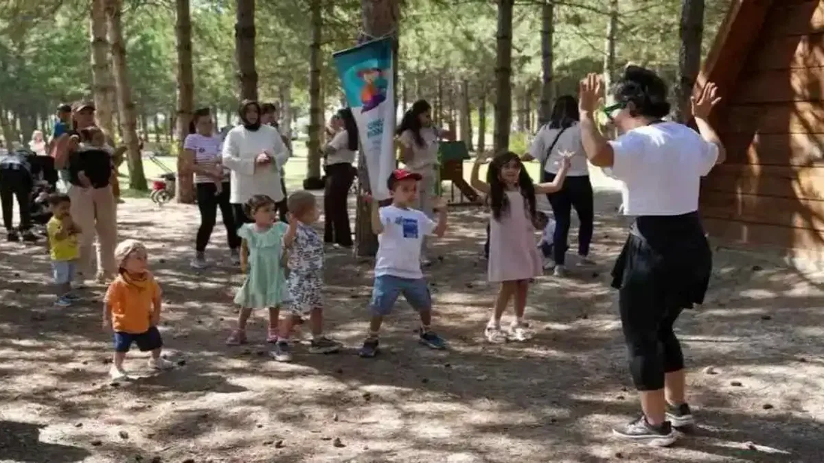 Antalya’da doğada aileler keyifli anlar yaşadı