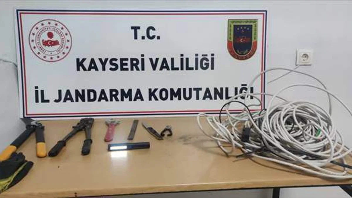 Kayseri'de hırsızlık iddiasıyla 3 zanlı gözaltına alındı