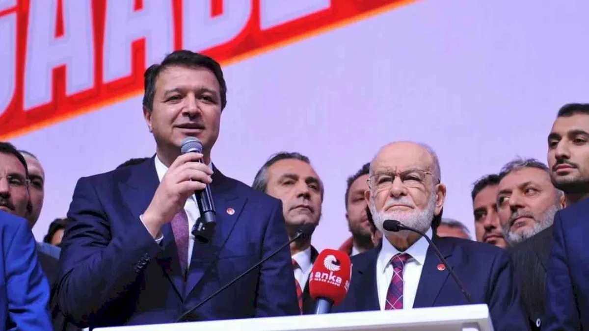 Saadet'e yeni kan... Yeni Genel Başkan Mahmut Arıkan oldu