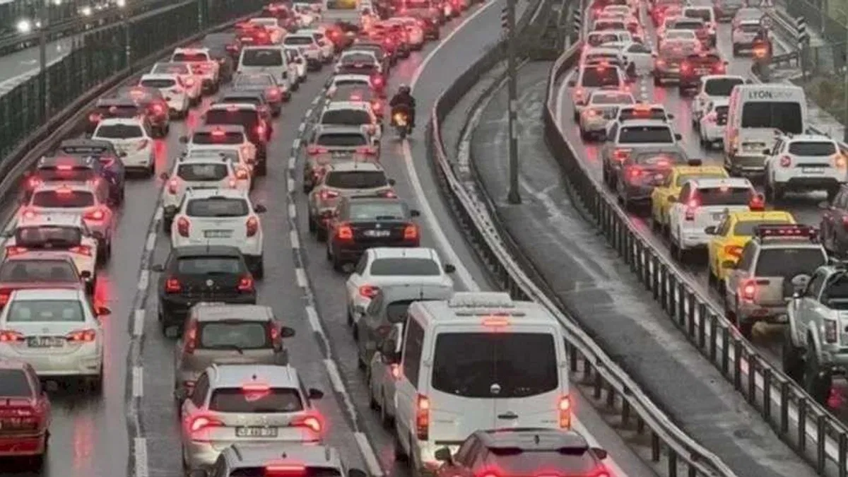 Türkiye'de trafikteki toplam taşıt 34 milyona yaklaştı