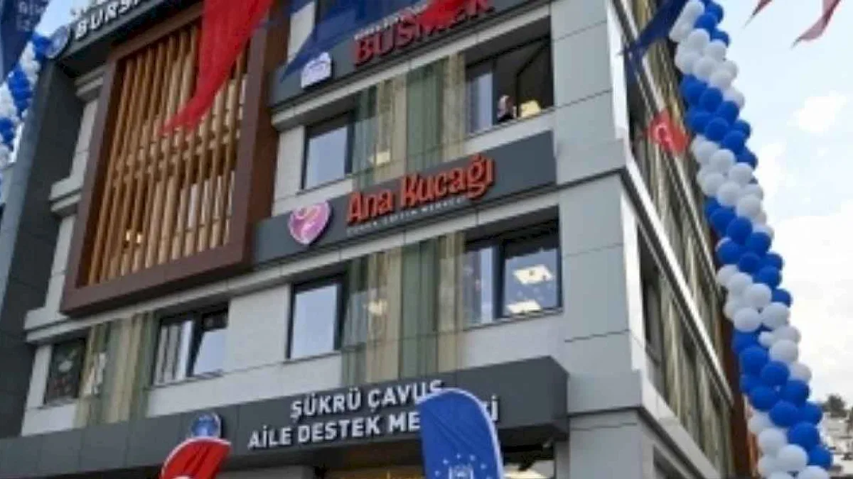 Bursa Büyükşehir'den Ana Kucağı, BUSMEK ve YKS kursları açıklaması