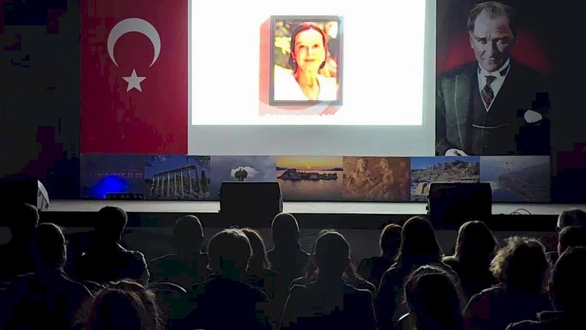 Muğla Milas'ta 'Vali Hanım' belgeseli izleyiciyle buluştu