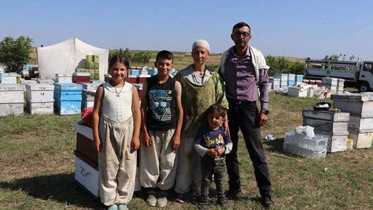 Balıkesirli gezgin arıcı ailesiyle en iyi balı üretmek için bölge bölge dolaşıyor
