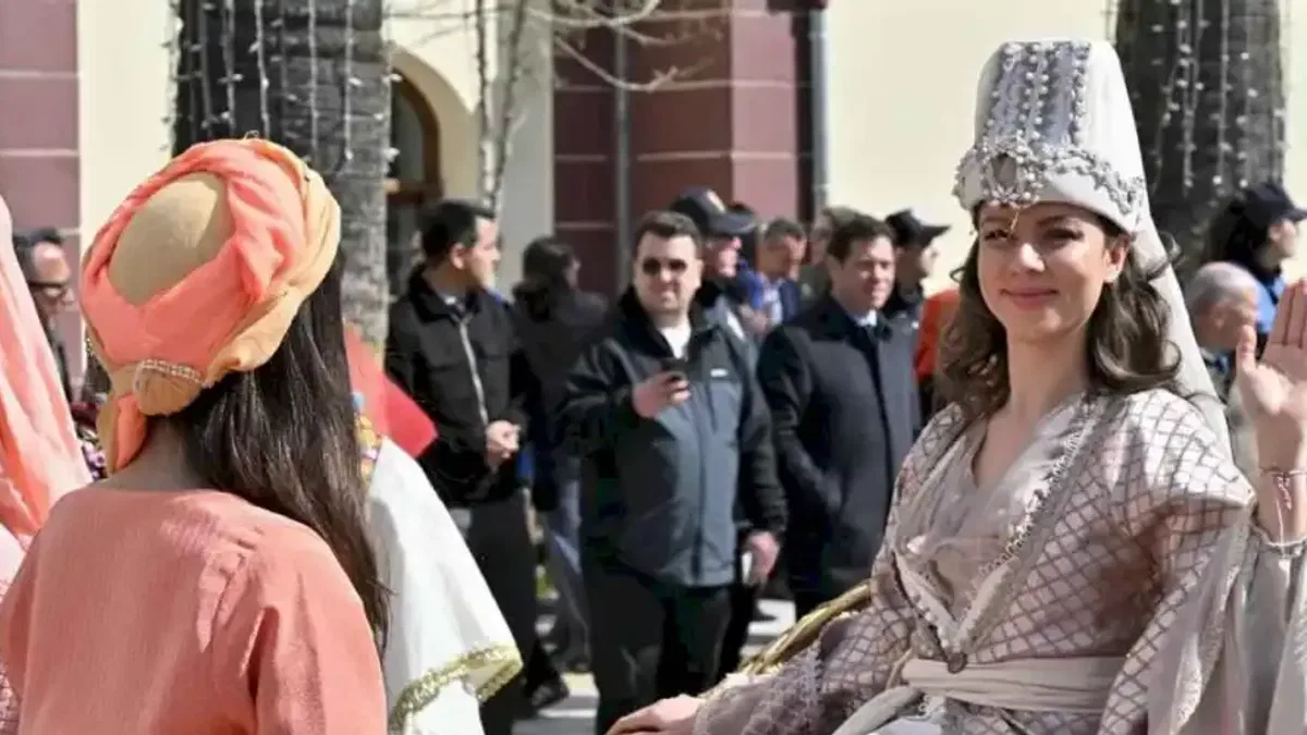 Manisa'da uluslararası festivali 'mesir karma' ile başladı