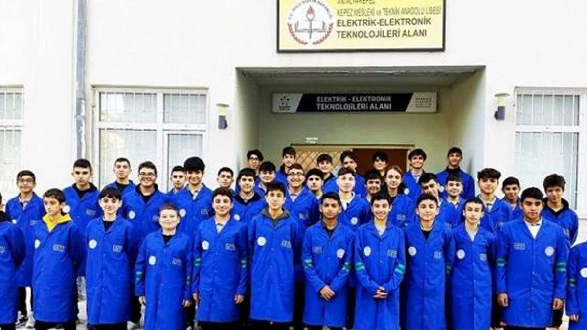 'Enerjinin Yıldızları' Projesi ile elektrik dağıtım sektörüne 'yıldız' yağdı
