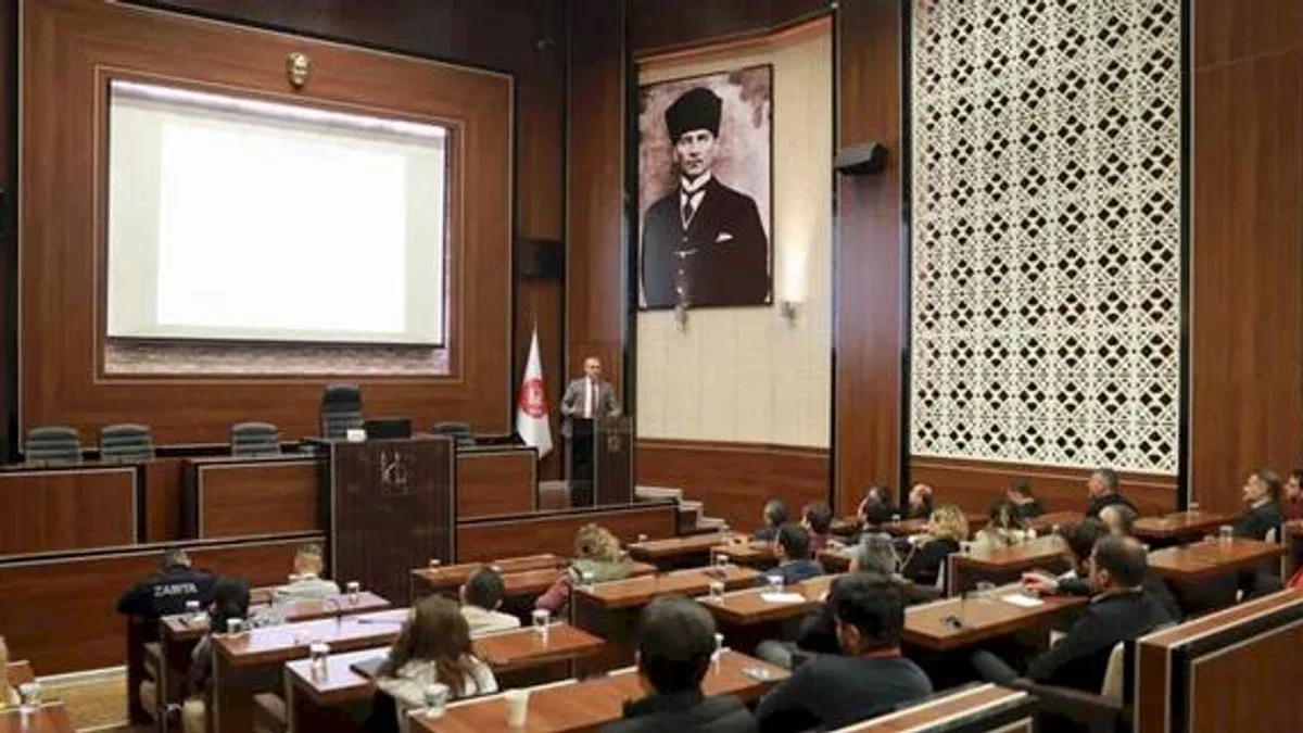 Ankara Keçiören'de personele taşınmaz mal yönetimi eğitimi
