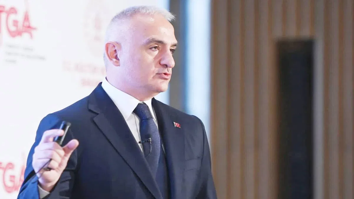 Bakan Ersoy: 'Turizmde 60 Milyar Dolar Hedefliyoruz'