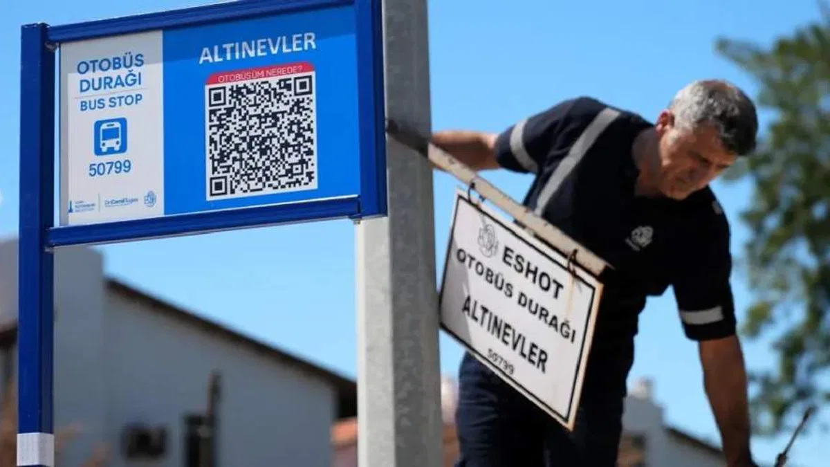 İzmir ESHOT durakları QR kodlu oluyor