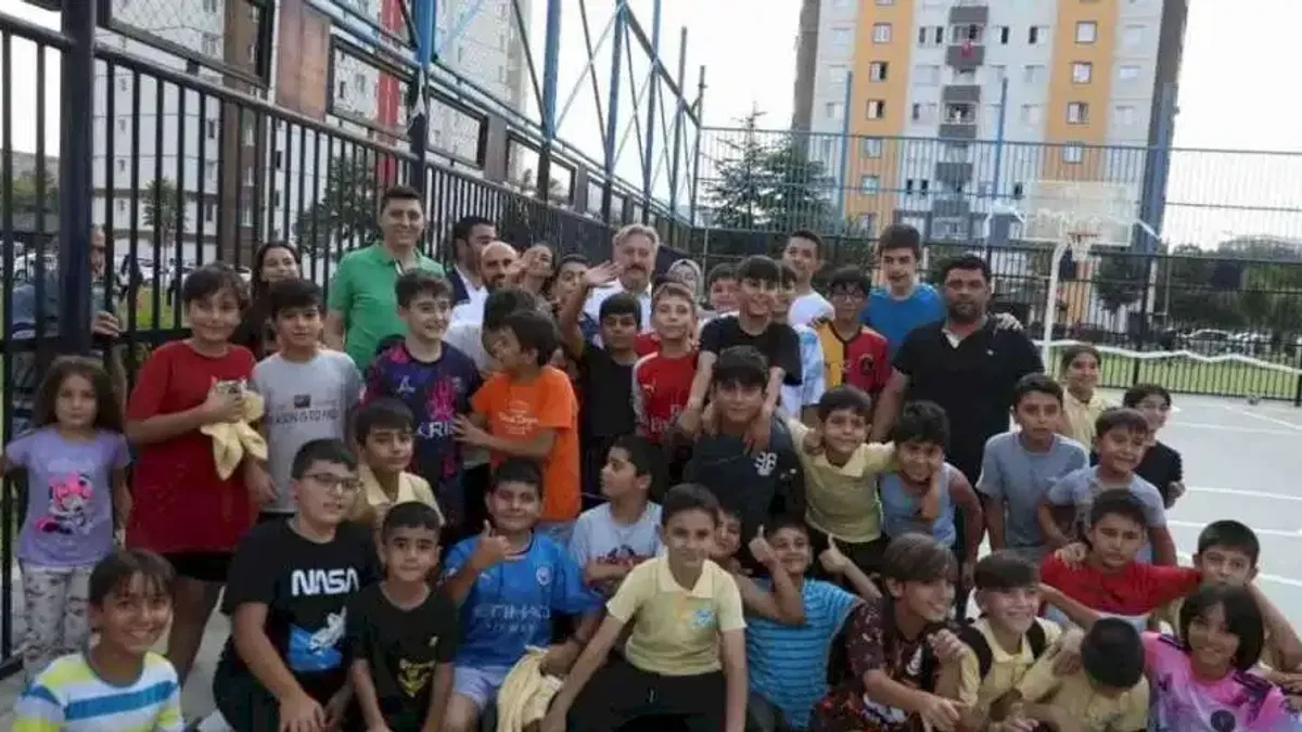 Mobil başkan durak durak gezmeye devam ediyor
