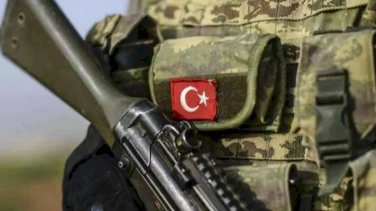 Türk askerinin Aden'deki görevi uzatıldı