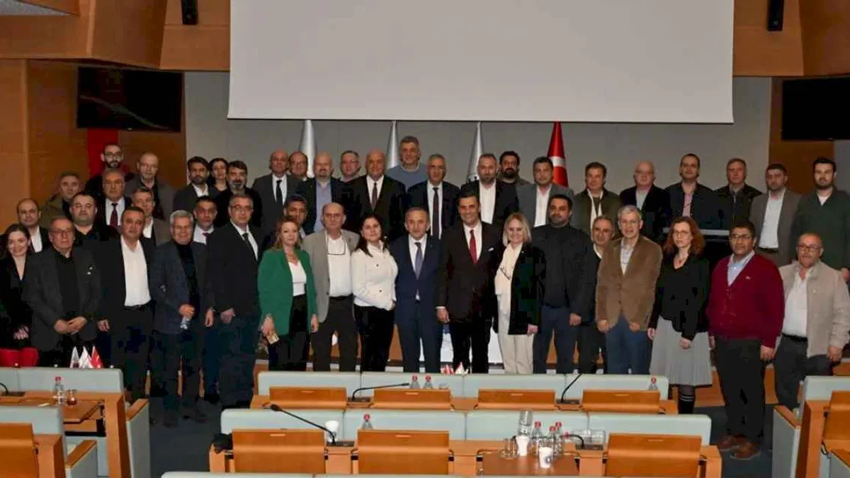 Başkan Zeyrek Manisa'da iş insanlarıyla buluştu